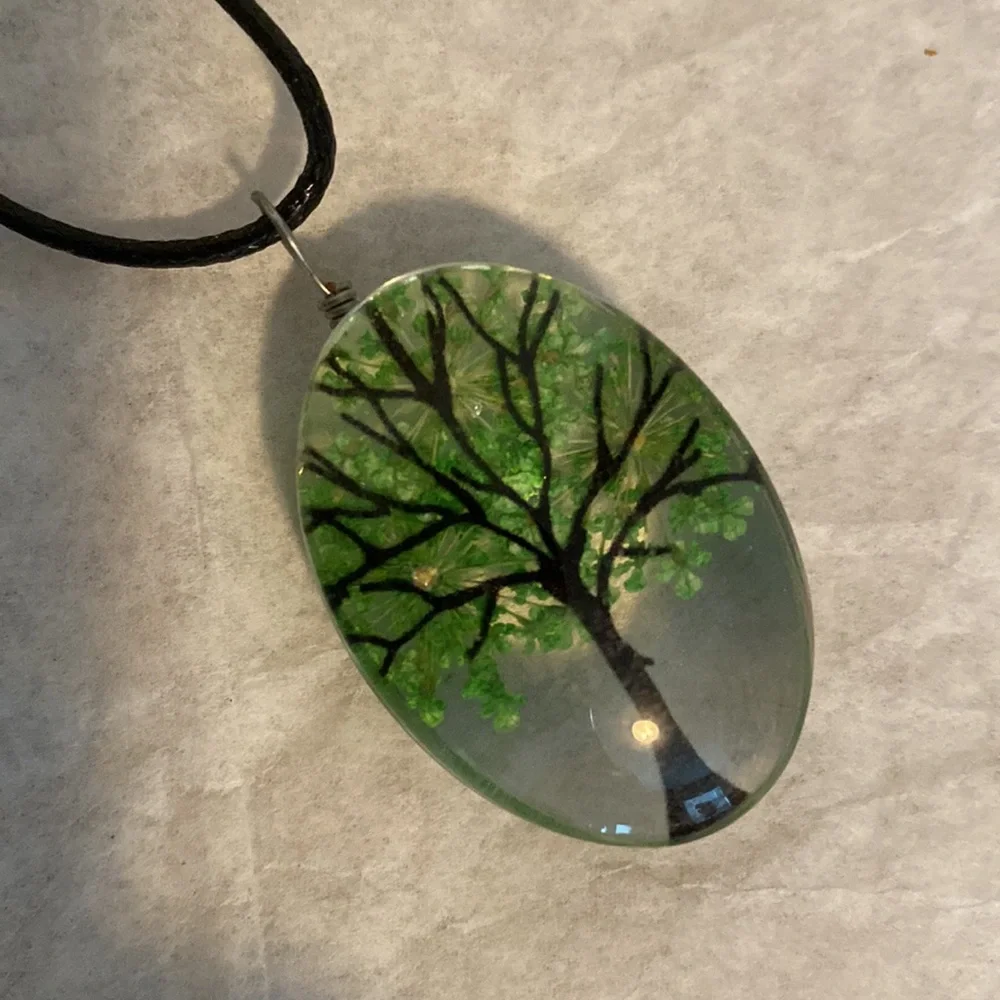 Tree of Life necklace - Picture 4 of 4